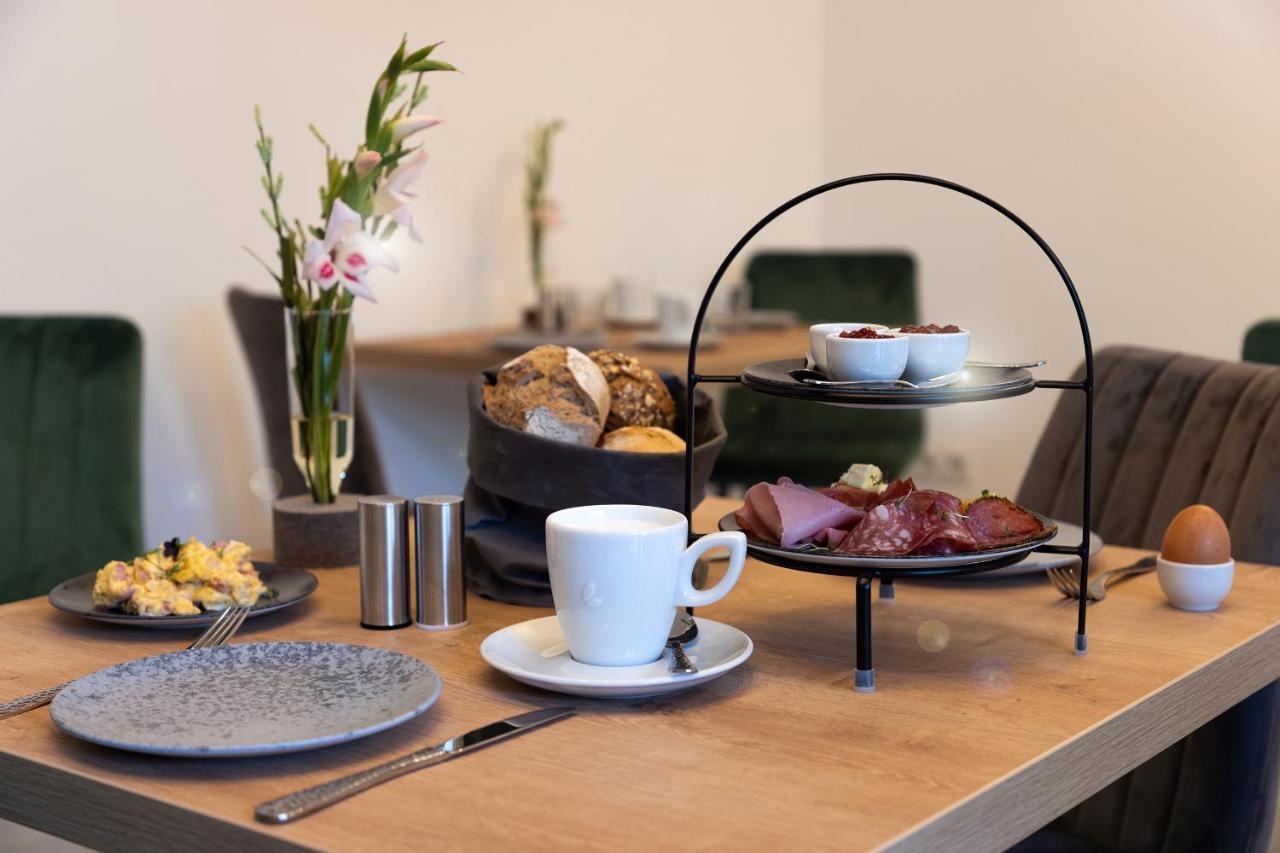 Bed And Breakfast - Homburg Am Main Luaran gambar